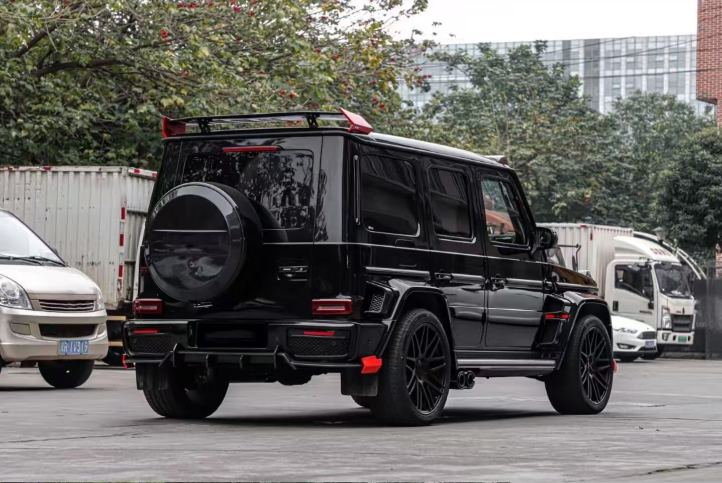 G-Wagon W464 carbon rear diffuser with rear lip