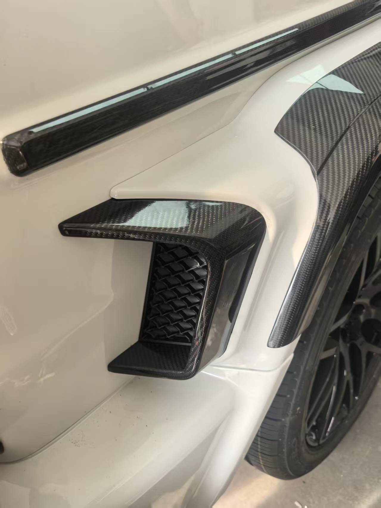 G-Class W464 carbon canards fender vents G900 upgrade
